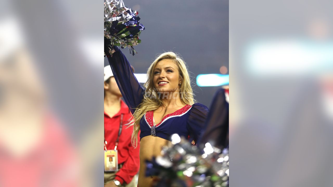 Patriots Cheerleader Turning Heads Before Season Opener - The Spun: What's  Trending In The Sports World Today