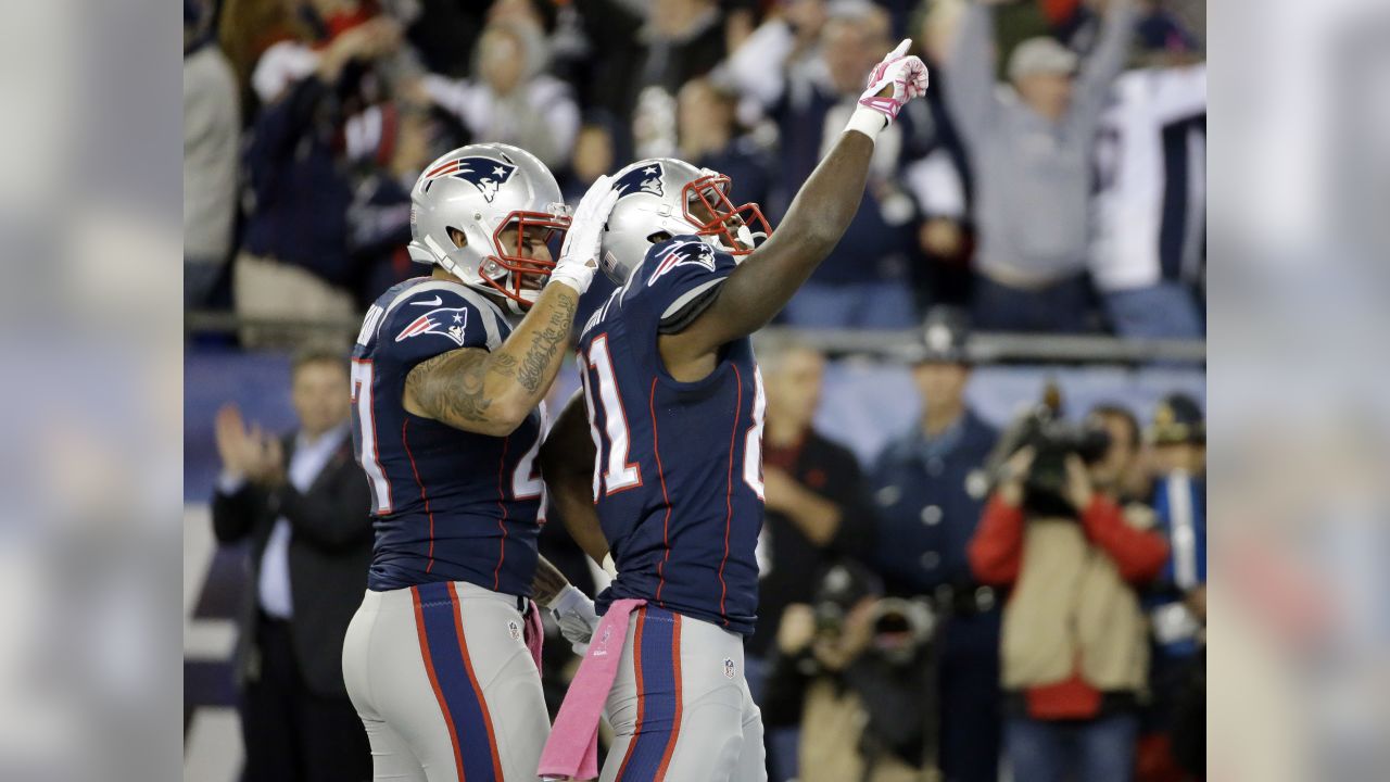 Tom Brady, Patriots surge to 43-17 win over Bengals - Los Angeles