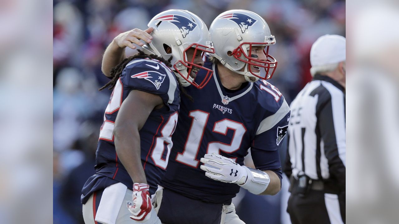 Patriots clinch first-round bye with 33-16 win over Titans