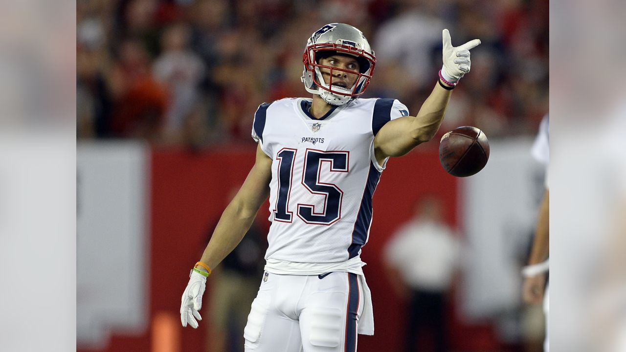 Patriots outlast Bucs 19-14 behind 303 yards from Tom Brady