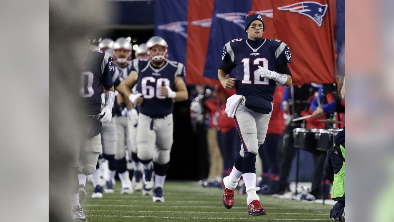 Patriots improve to 10-0, beat Bills 20-13