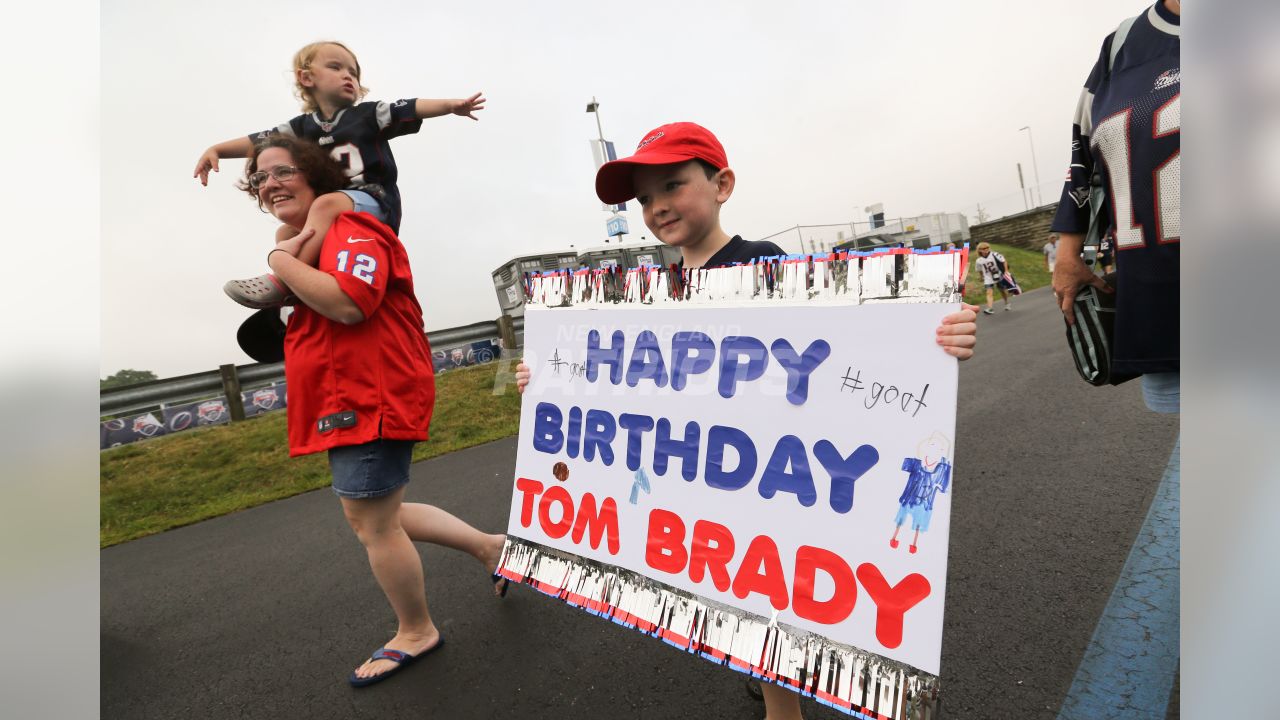 Tom Brady looks more like GOAT than 43 in post-birthday Buccaneers camp  practice