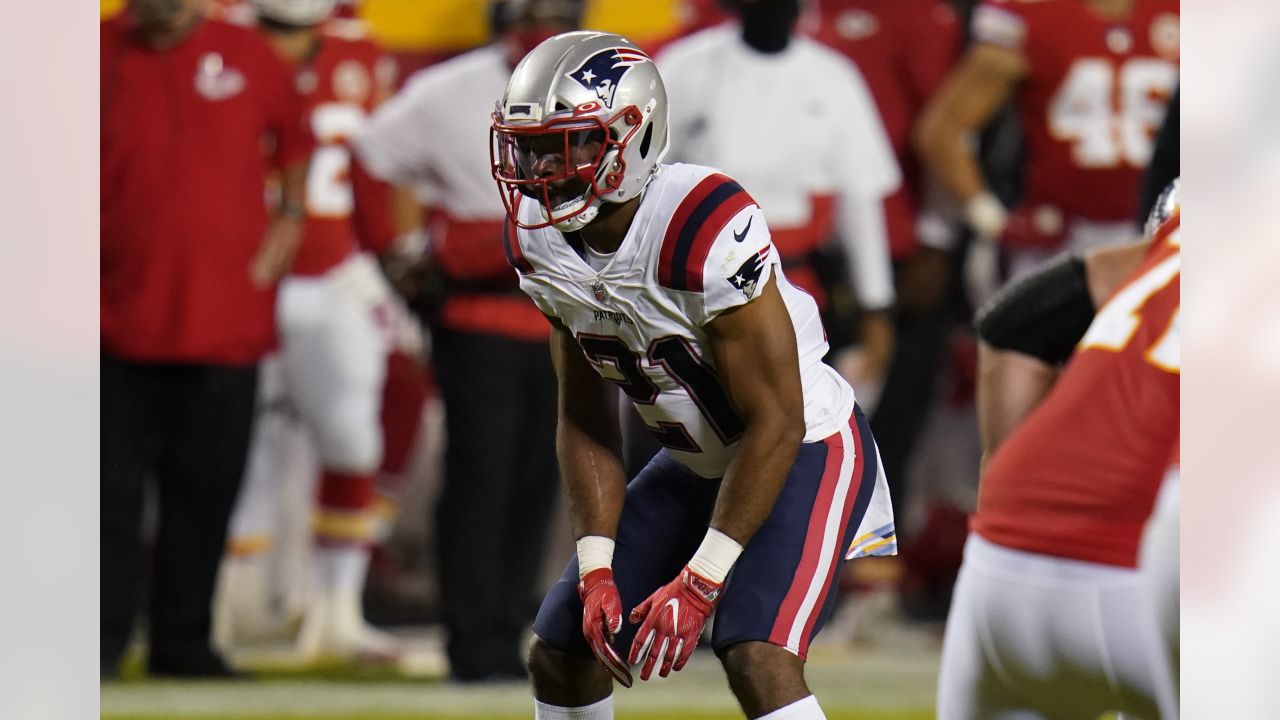 New England Patriots strong safety Adrian Phillips (21) defends during the  first half of an NFL