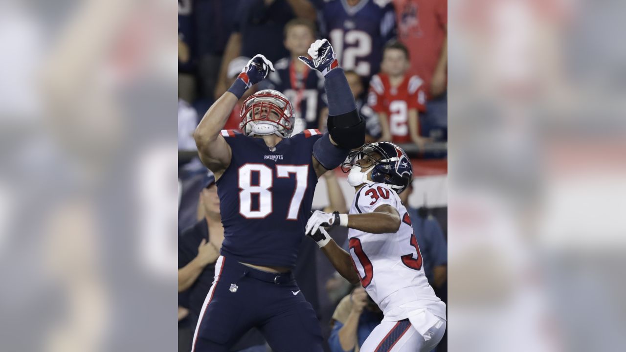 August 28, 2021: Tampa Bay Buccaneers tight end Rob Gronkowski (87) waves  to fans during an NFL preseason game between the Houston Texans and the Tampa  Bay Buccaneers on August 28, 2021