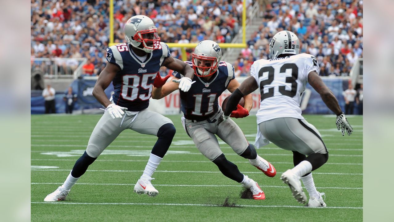 Patriots' Sluggish Offense Beats Raiders 16-9