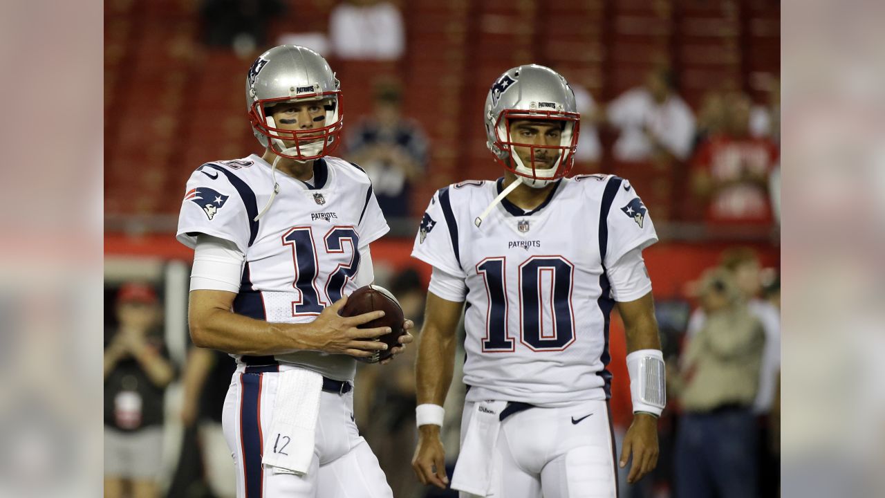 Brady throws for 303 yards, Patriots hold off Bucs 19-14