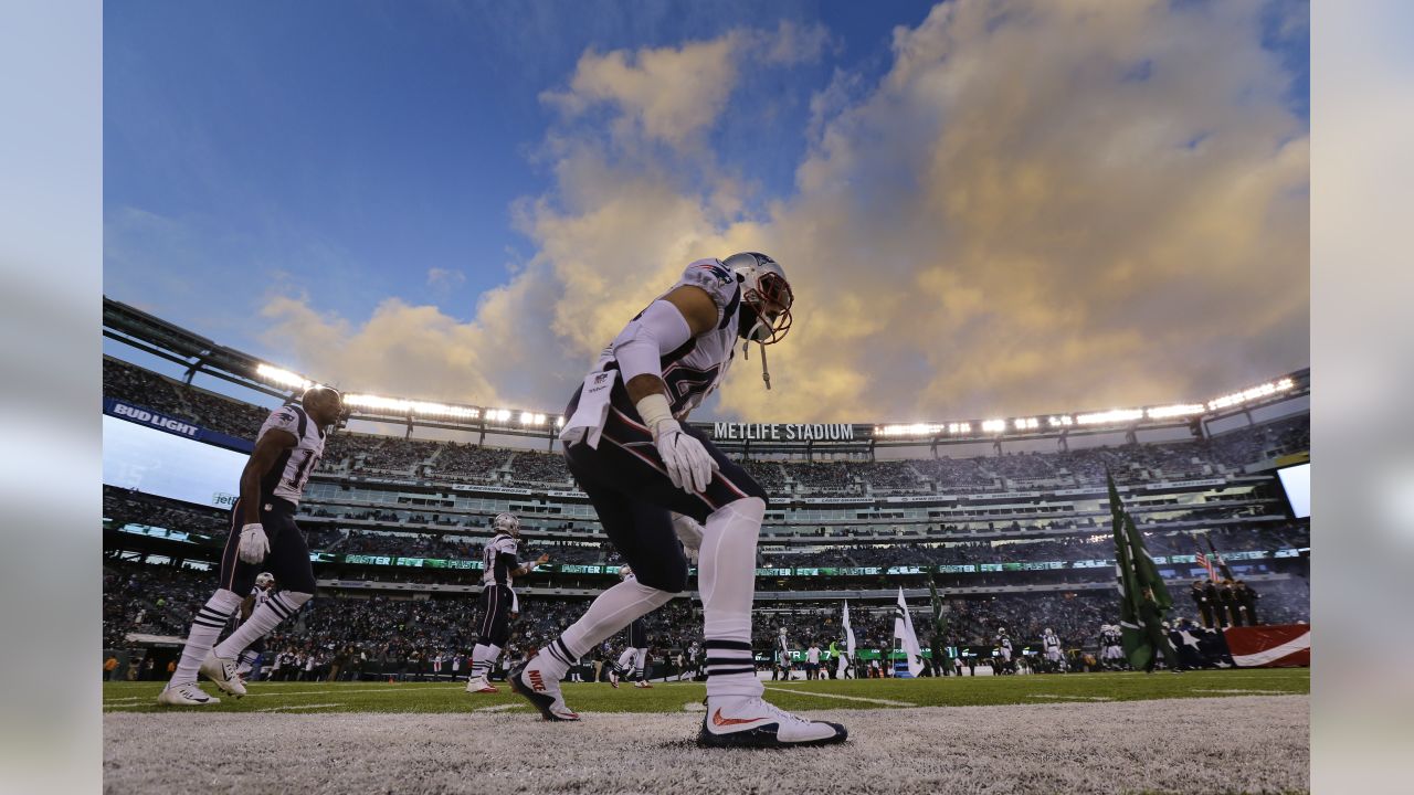 East Rutherford, New Jersey, USA. 7th Oct, 2018. New York Jets inside  linebacker Darron Lee (58) during a NFL game between the Denver Broncos and  the New York Jets at MetLife Stadium