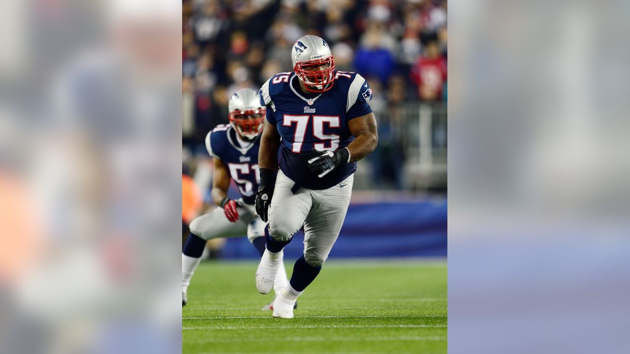 Wilfork joins Pats one last time to pick up ring