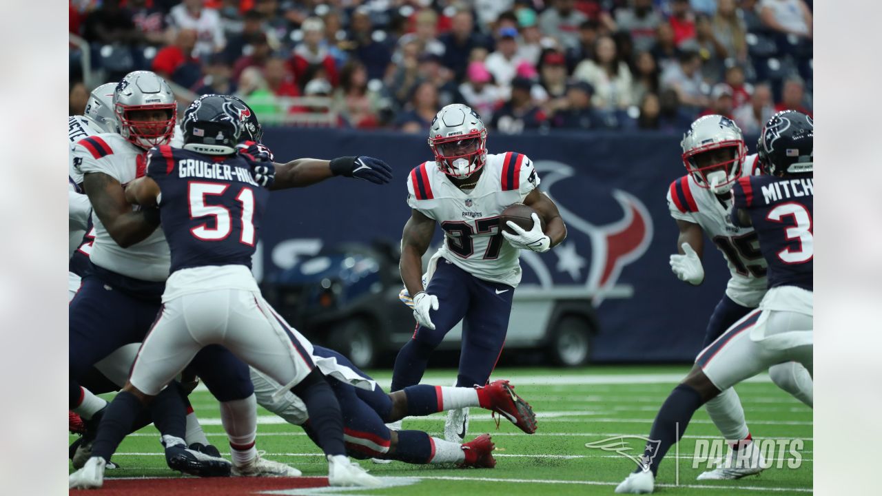 Patriots cruise past Texans, 41-28