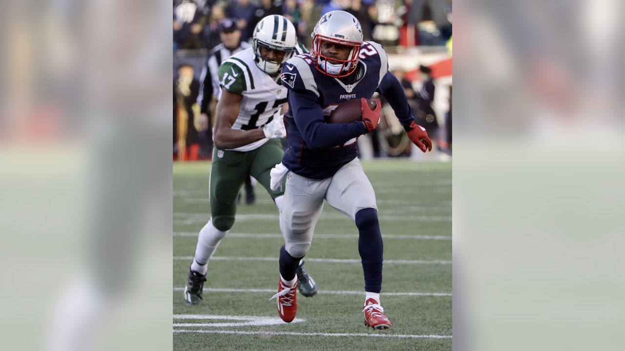 New York Jets defensive back Rontez Miles celebrates after they recovered a  fumble in the end zone for a touchdown during an NFL football game against  the New England Patriots at Gillette