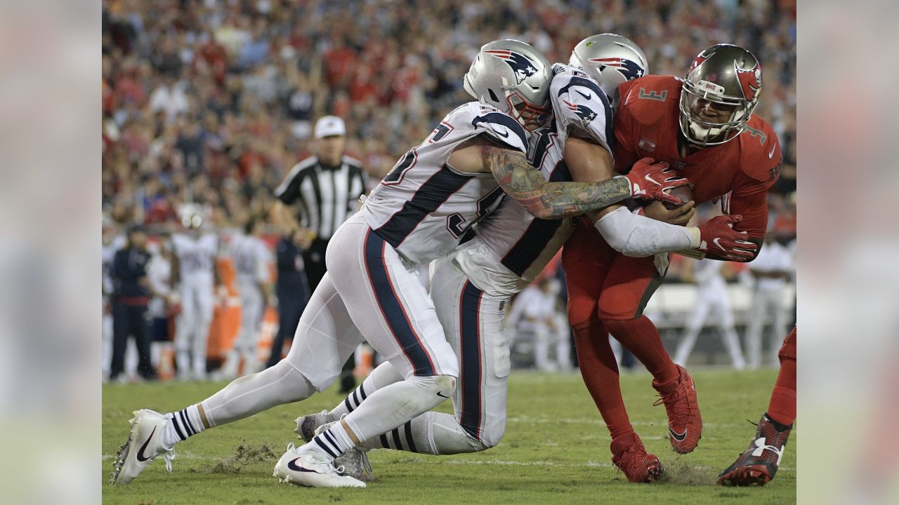 Patriots outlast Bucs 19-14 behind 303 yards from Tom Brady