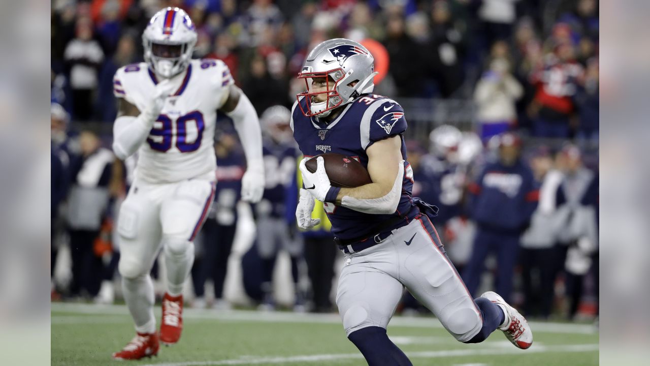 Bills visit Patriots seeking elusive AFC East win on TNF