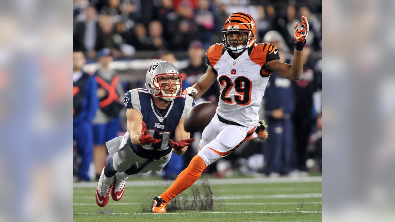 Tom Brady, Patriots surge to 43-17 win over Bengals - Los Angeles