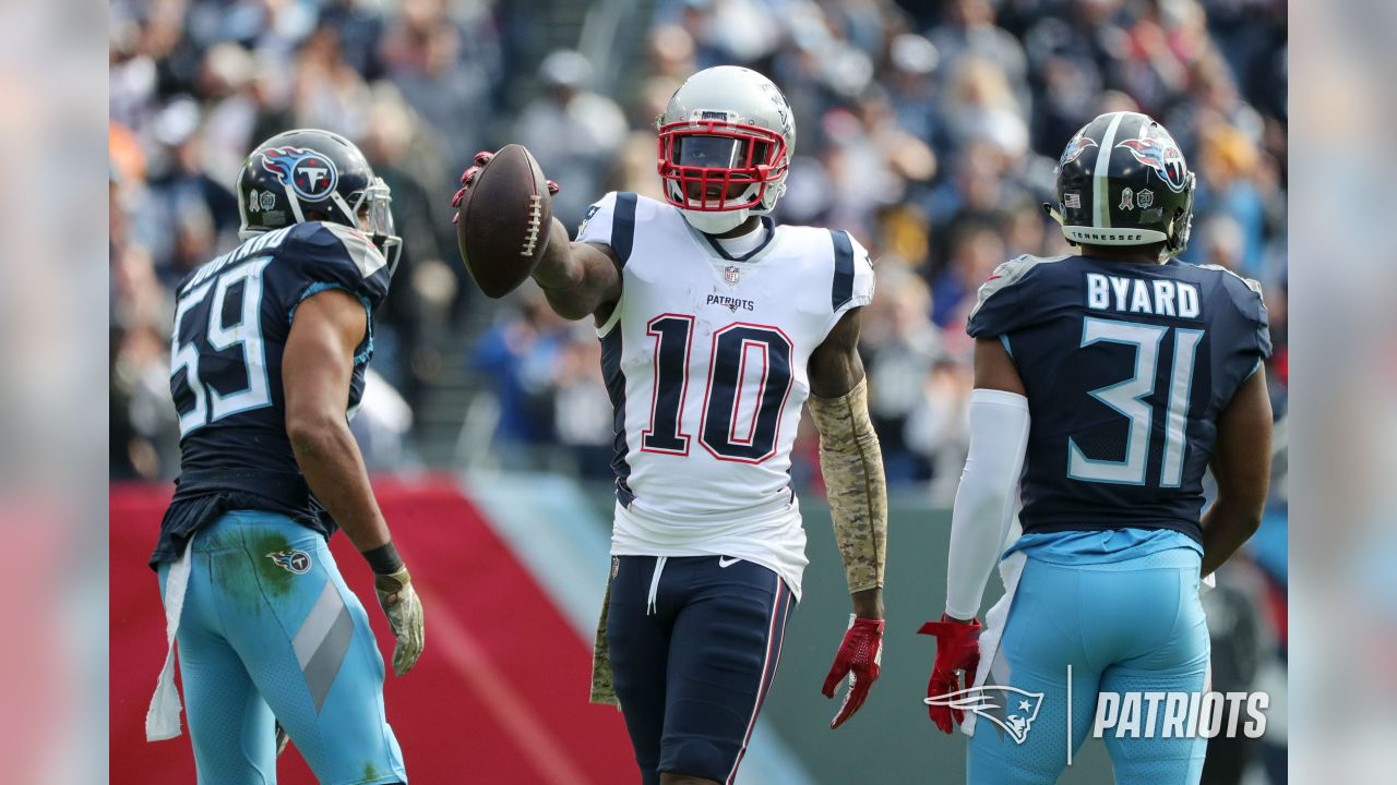 PHOTO GALLERY: Best Photos From Tennessee Titans' Preseason Game Against  New England Patriots - Sports Illustrated Tennessee Titans News, Analysis  and More