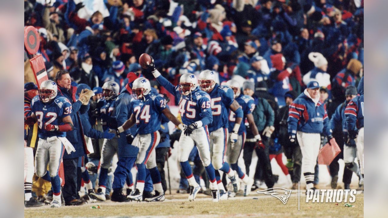 The 1996 New England Patriots Week 4 #theweekthatwas by @profwyatttaylor –  Patriots Extra