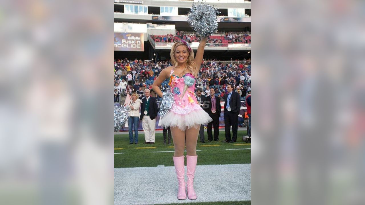 Through the Years: Best Cheerleader Halloween Costume Photos from the Last  Decade