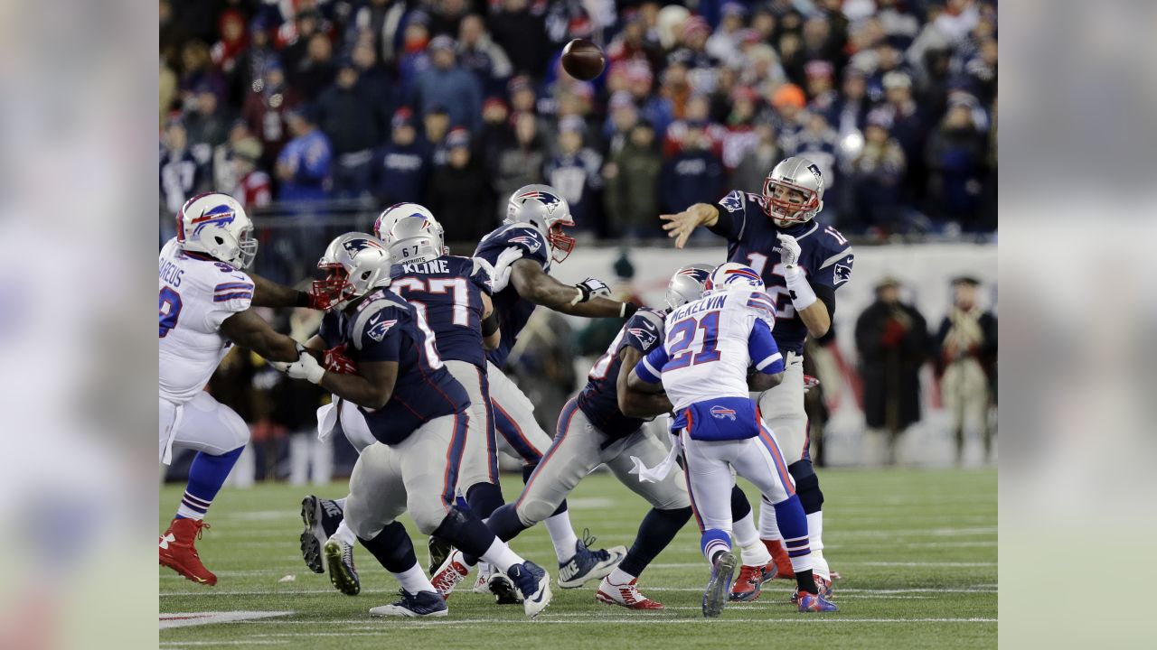 Patriots improve to 10-0, beat Bills 20-13