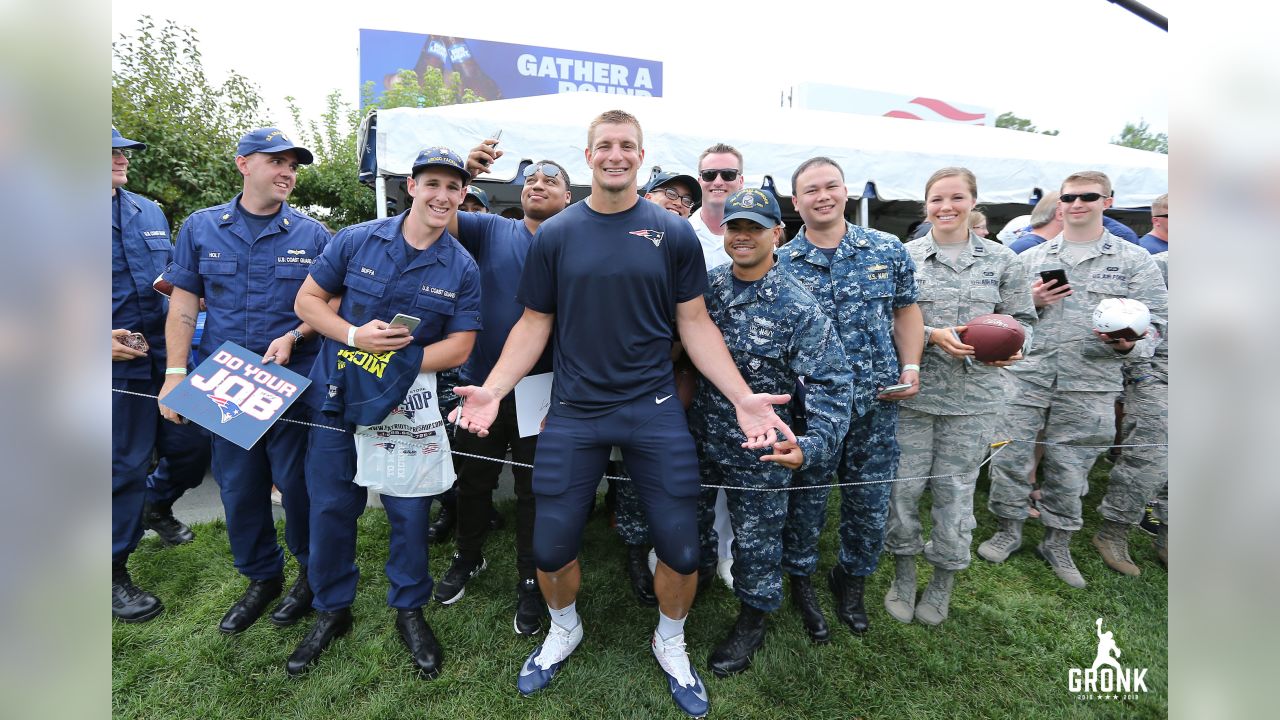 Rob Gronkowski leads 'USA' chants, signs gear for military vets at Gronk  Beach