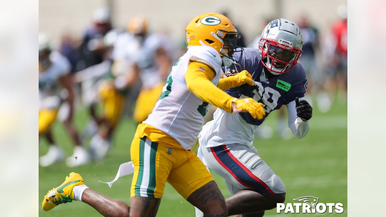 Patriots news: Mac Jones looks good in first joint practice with Packers -  Pats Pulpit