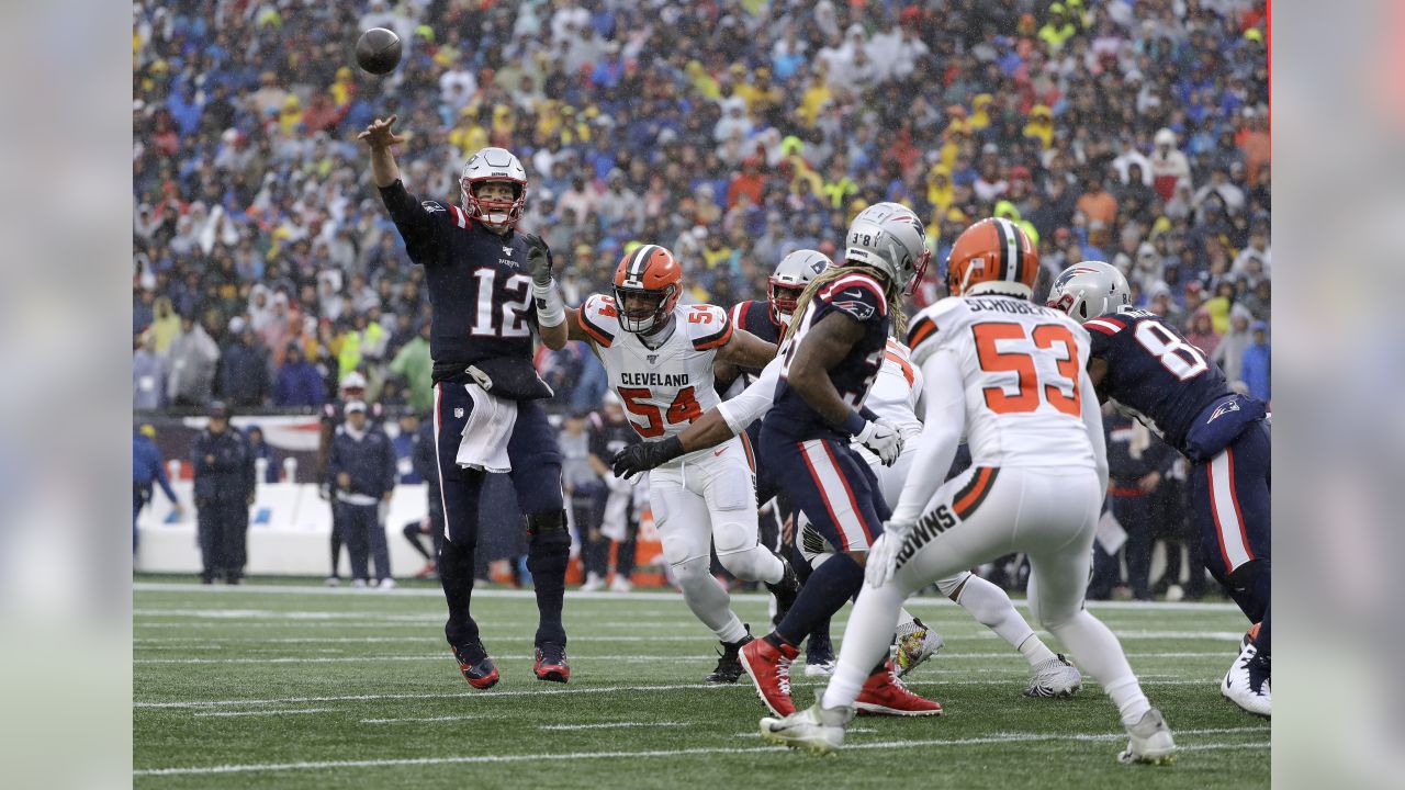 5,397 Browns V Patriots Stock Photos, High-Res Pictures, and