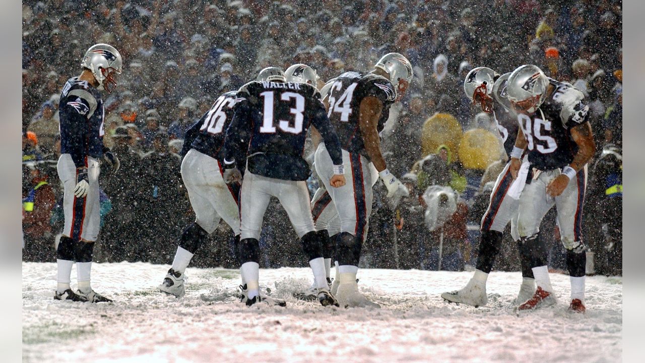 9/8/05 - FOXBORO, MA - New England Patriots v Oakland Raiders in