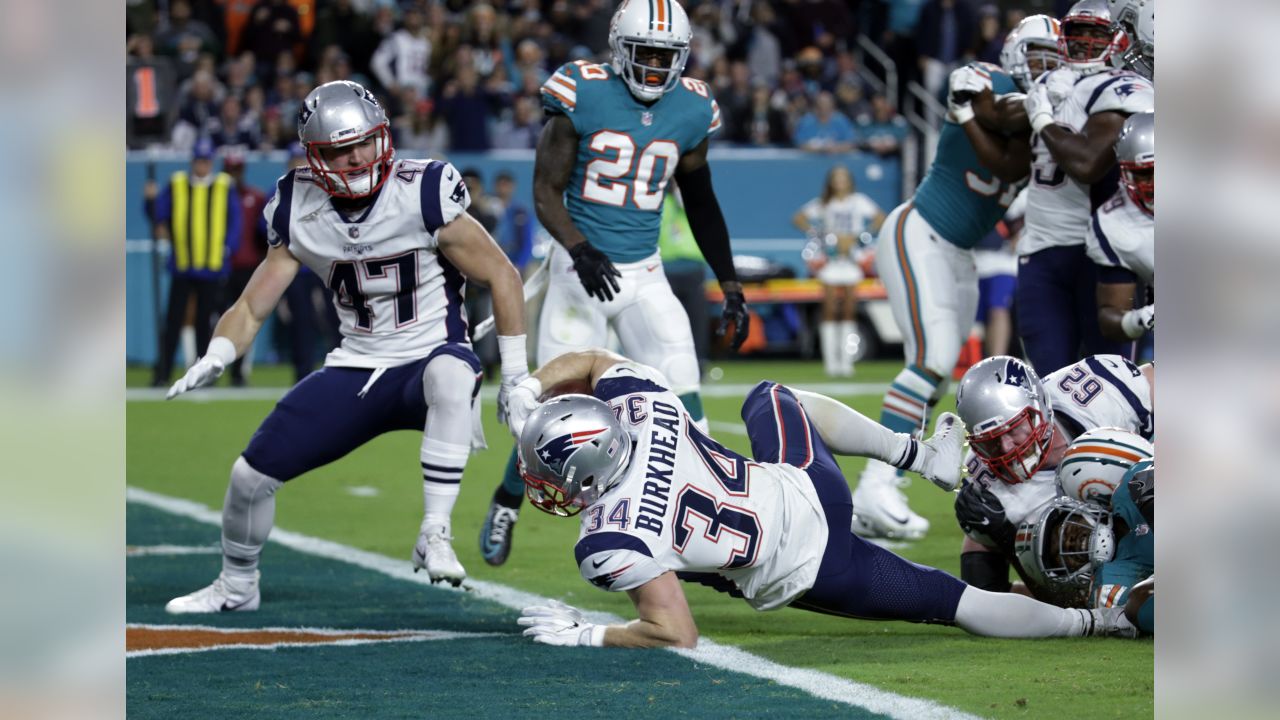 Brady intercepted twice as Dolphins beat Pats, 27-20