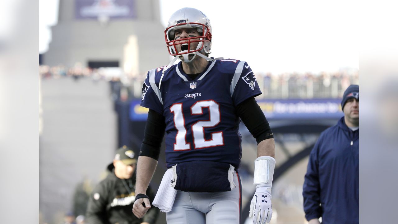 Patriots 24, Jaguars 20  Brady leads New England back to Super Bowl