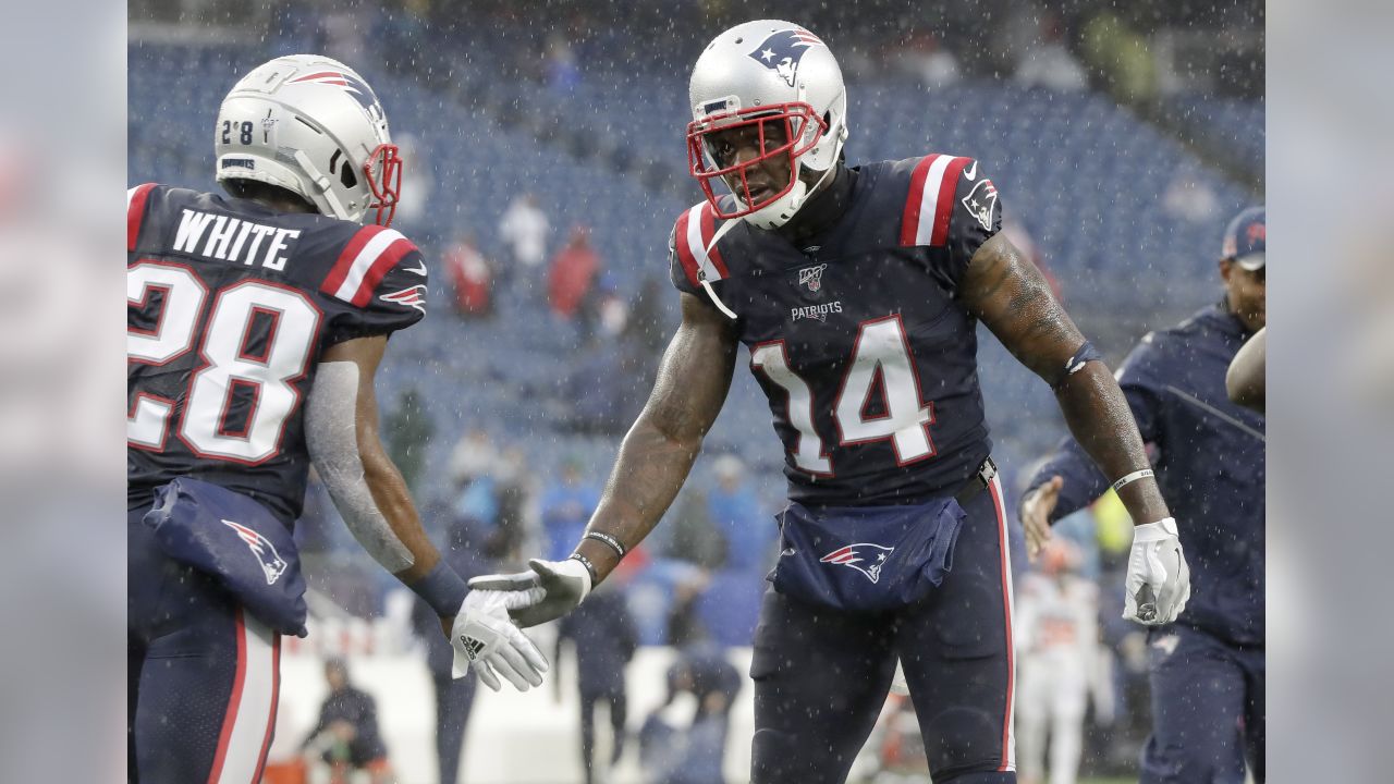 New England Patriots V Cleveland Browns Photos and Premium High Res  Pictures - Getty Images