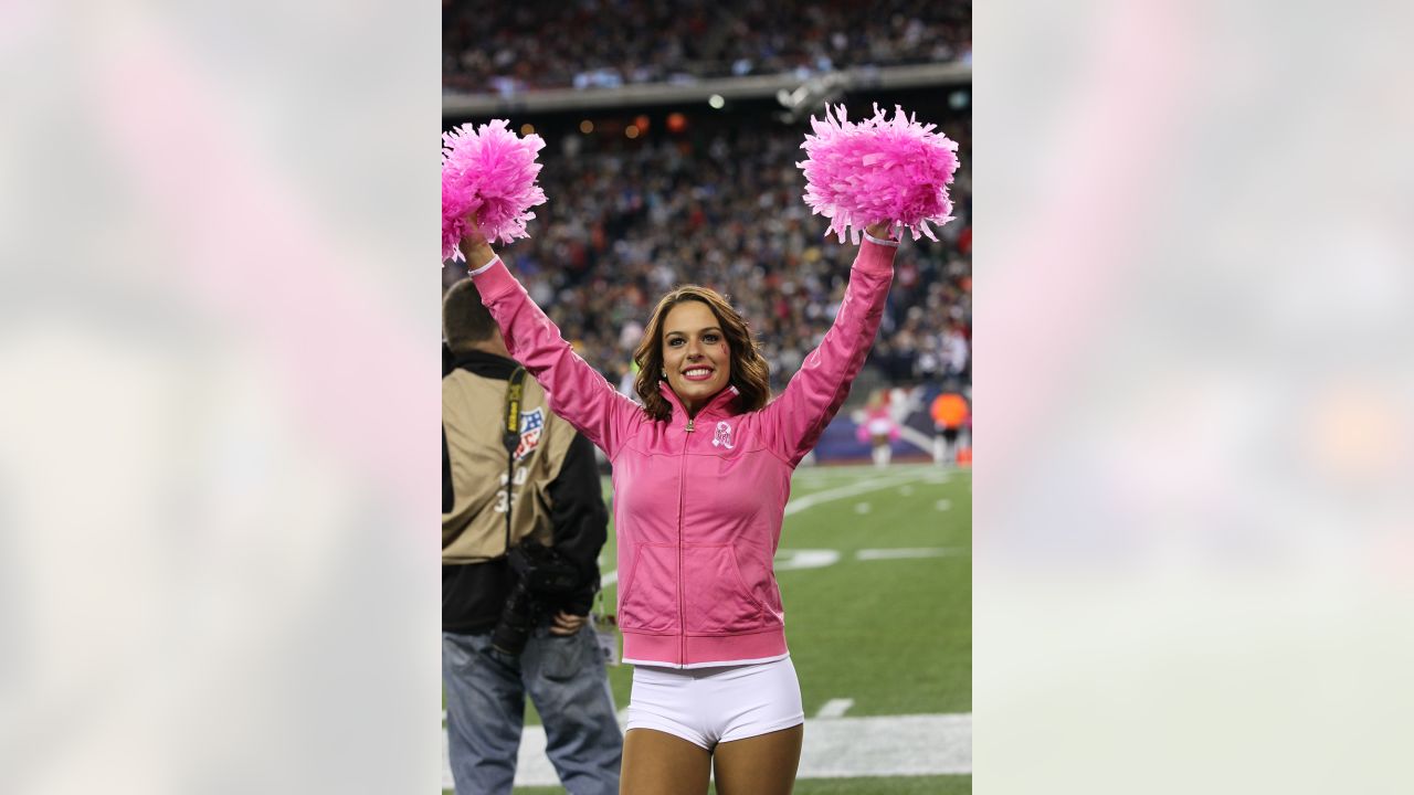 Patriots cheerleaders wear Devon Still jerseys in tribute to daughter Leah  