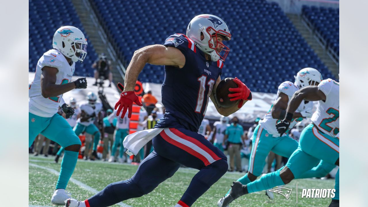 Julian Edelman rumors: 'Doubtful' Patriots WR will be able to play all of  2021 season with knee injury (report) 