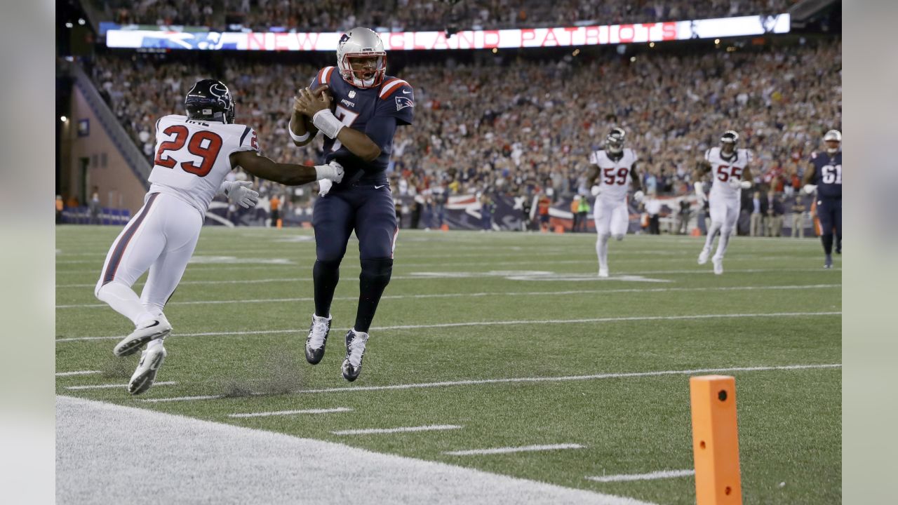 Texans Beat Patriots 28-22 In Monumental Victory