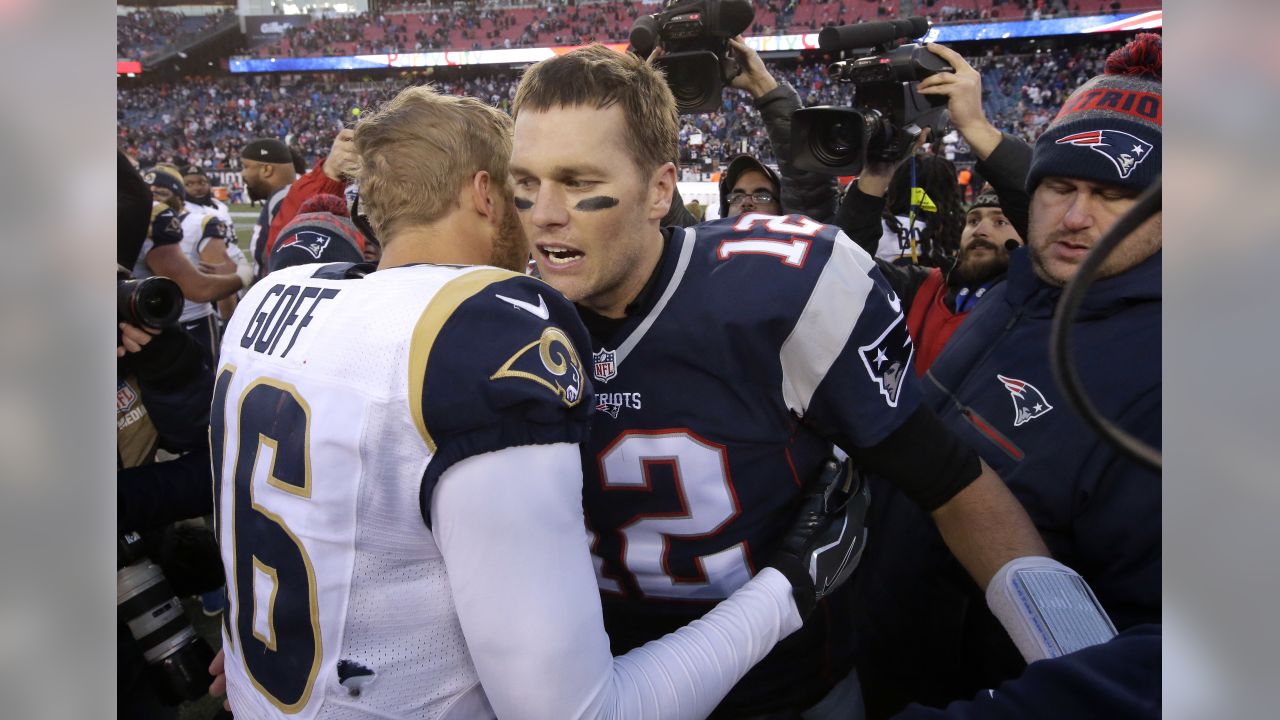 Brady breaks QB wins record, Patriots beat Rams 26-10