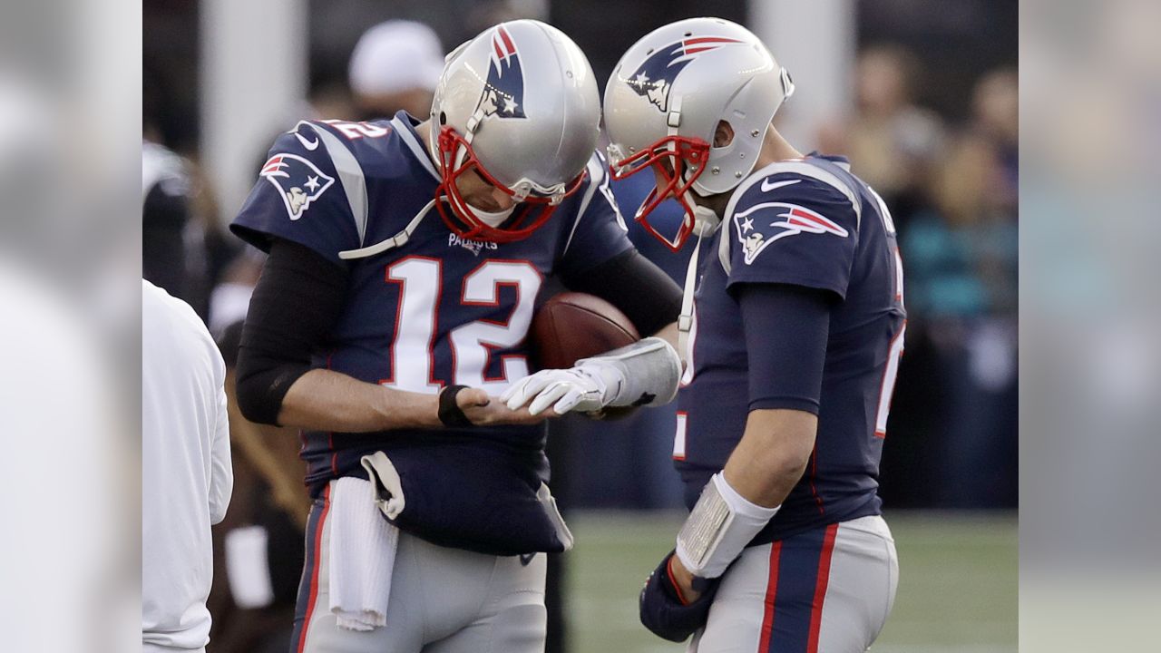 Jacksonville, FL, USA. 16th Sep, 2018. New England Patriots quarterback Tom  Brady (12) before the start of 1st half NFL football game between the New  England Patriots and the Jacksonville Jaguars at