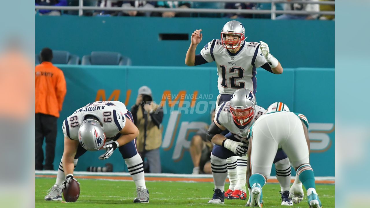 Tom Brady intercepted twice as Dolphins beat Patriots 27-20