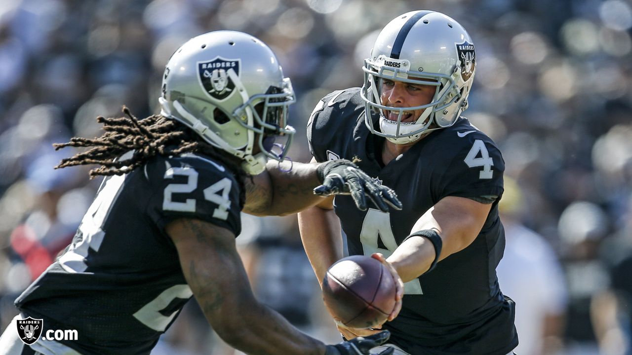 QB Derek Carr