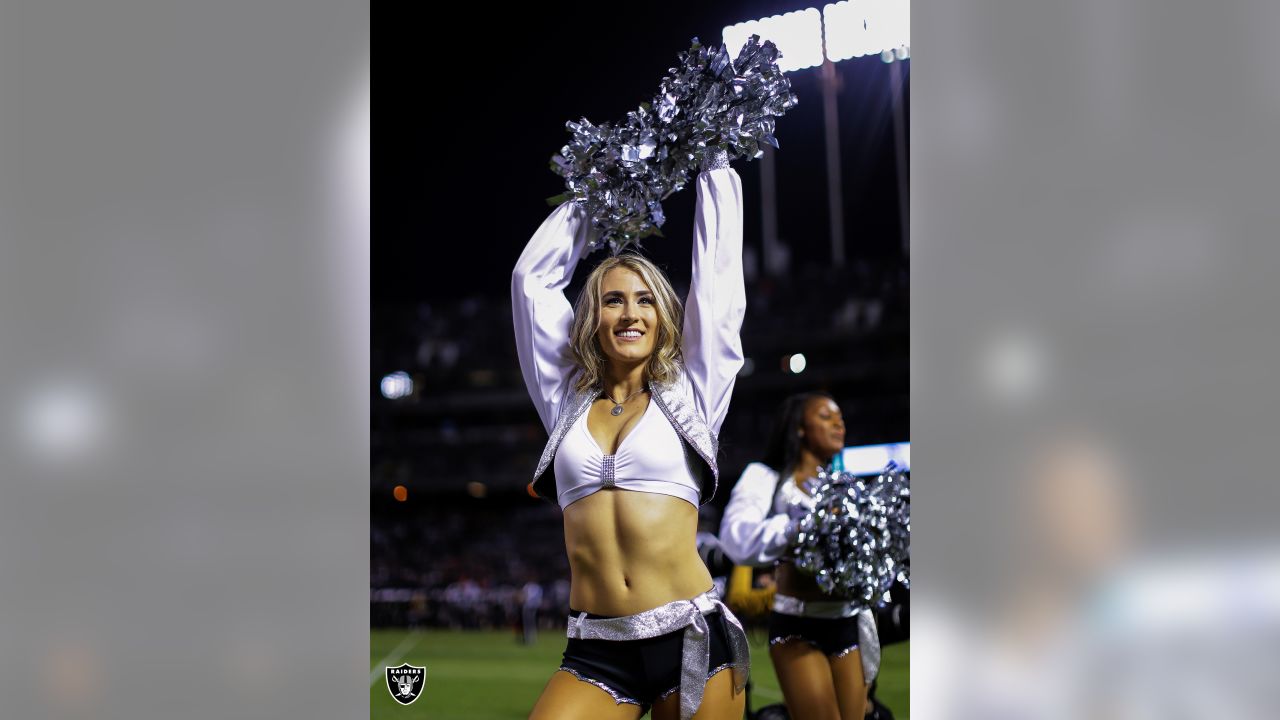 Raiderette Sasha is hanging up her poms. She was our 2020 Probowl  Cheerleader and Raiderette of the Year, co-captain in 2017, and captain…