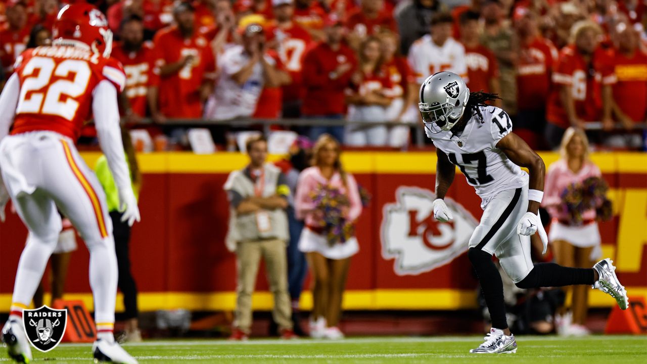 Oakland Raiders fighting back vs Chiefs with Rivera touchdown (GIF)