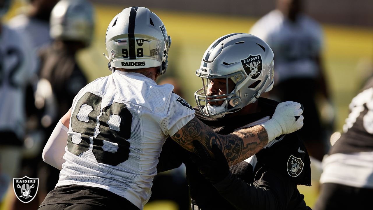 Raiders Nate Hobbs talks Raider Nation, Maxx Crosby's greatness