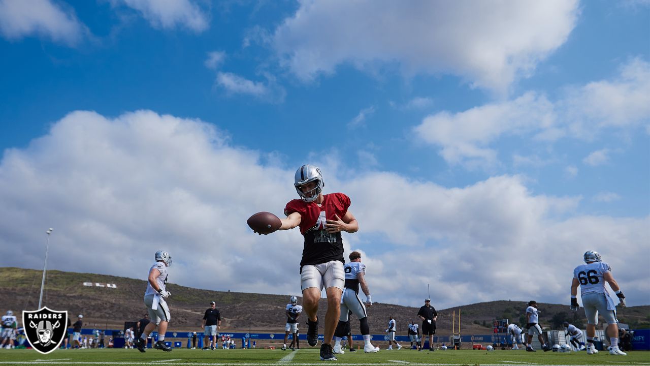 Rams, Raiders can't fight their competitiveness as joint practice