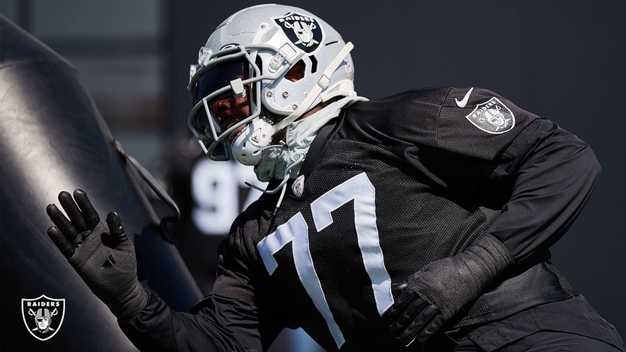 Raiders News: Maxx Crosby named team's player to root for - Silver