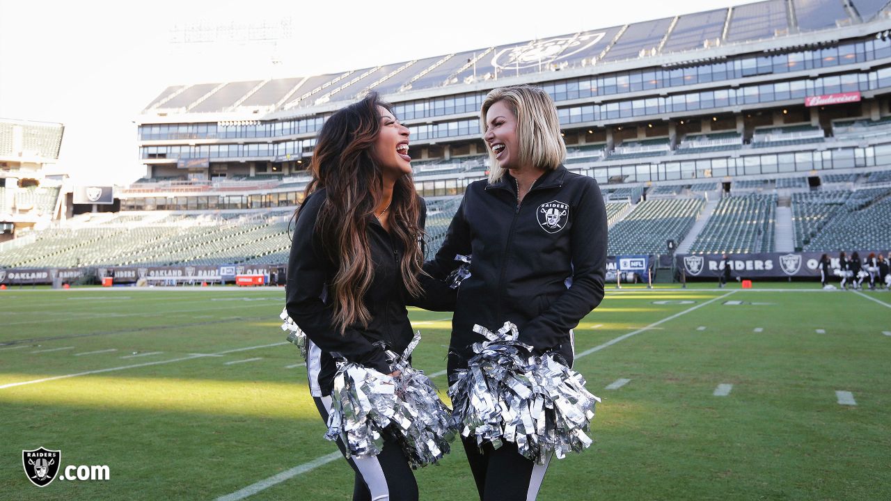 Sights of the Game: Raiderettes vs. Jaguars