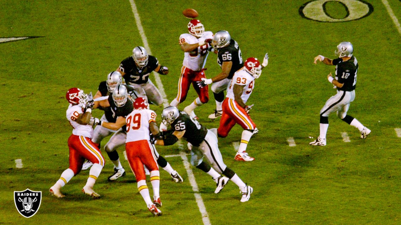 Oakland Raiders 31, Kansas City Chiefs 30, Oct. 19