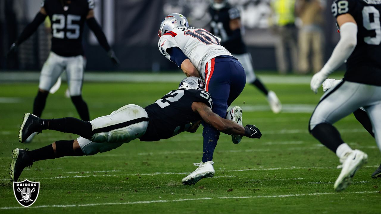 Raiders shock Patriots with stunning 48-yard defensive touchdown