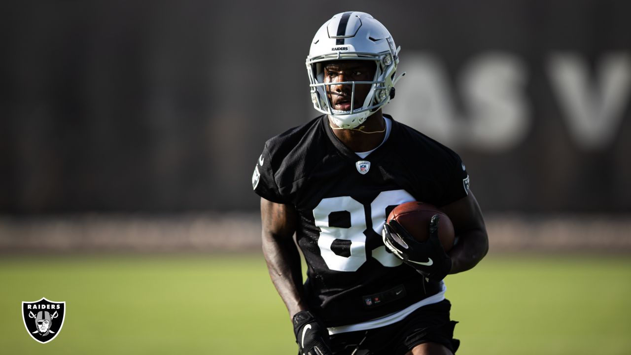 LAS VEGAS, NV - OCTOBER 23: Las Vega Raiders DE Clelin Ferrell warms up  priorto an NFL