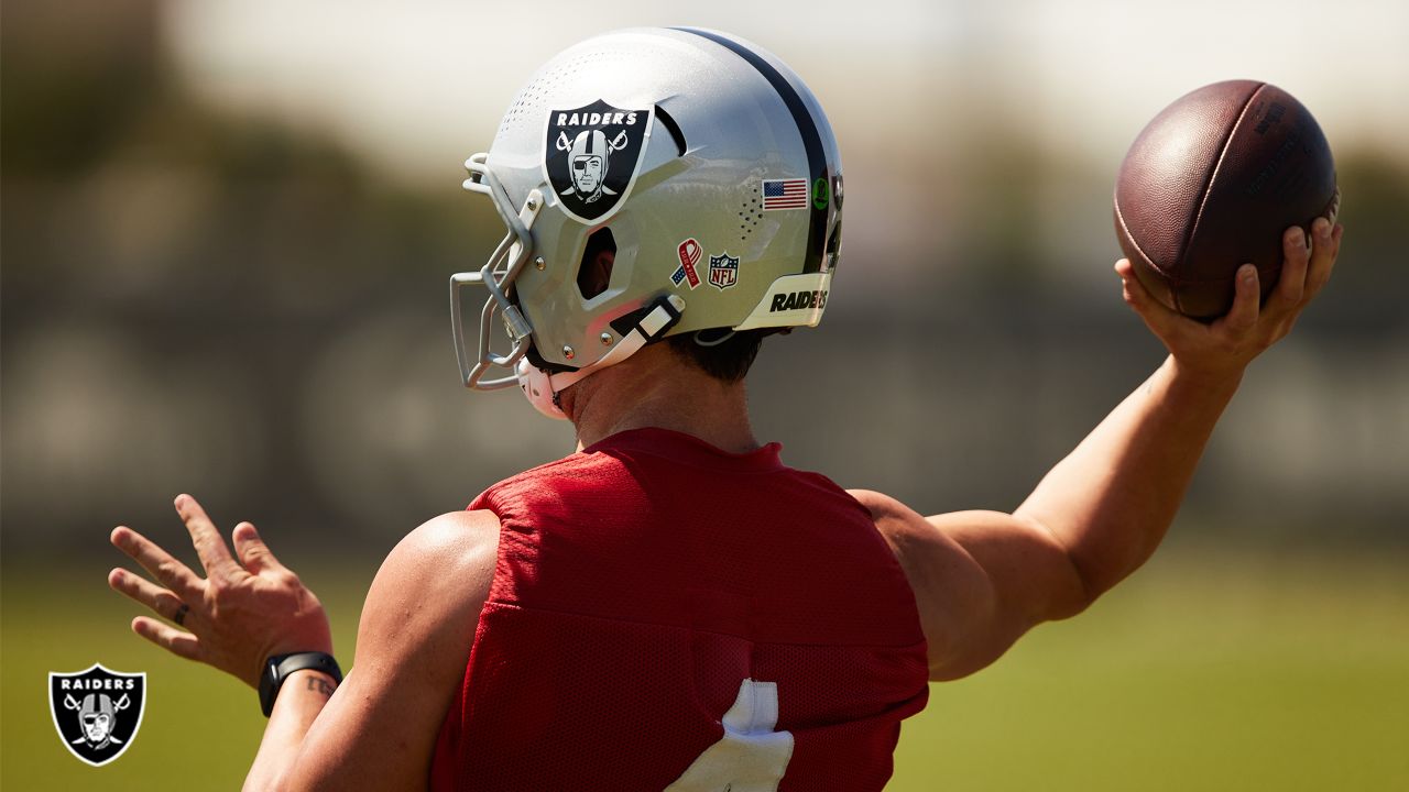 NFL news: Raiders sign linebacker K.J. Wright - Silver And Black Pride