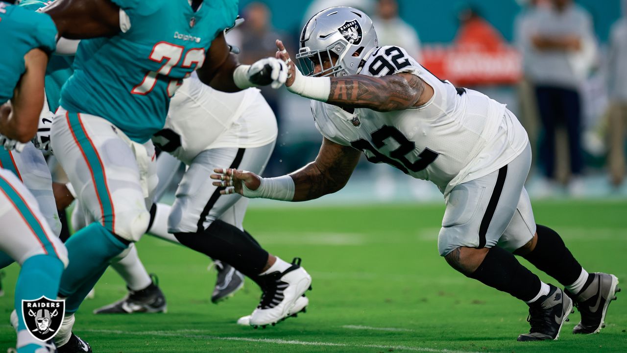 Raiders' run defense improves in preseason win over Dolphins