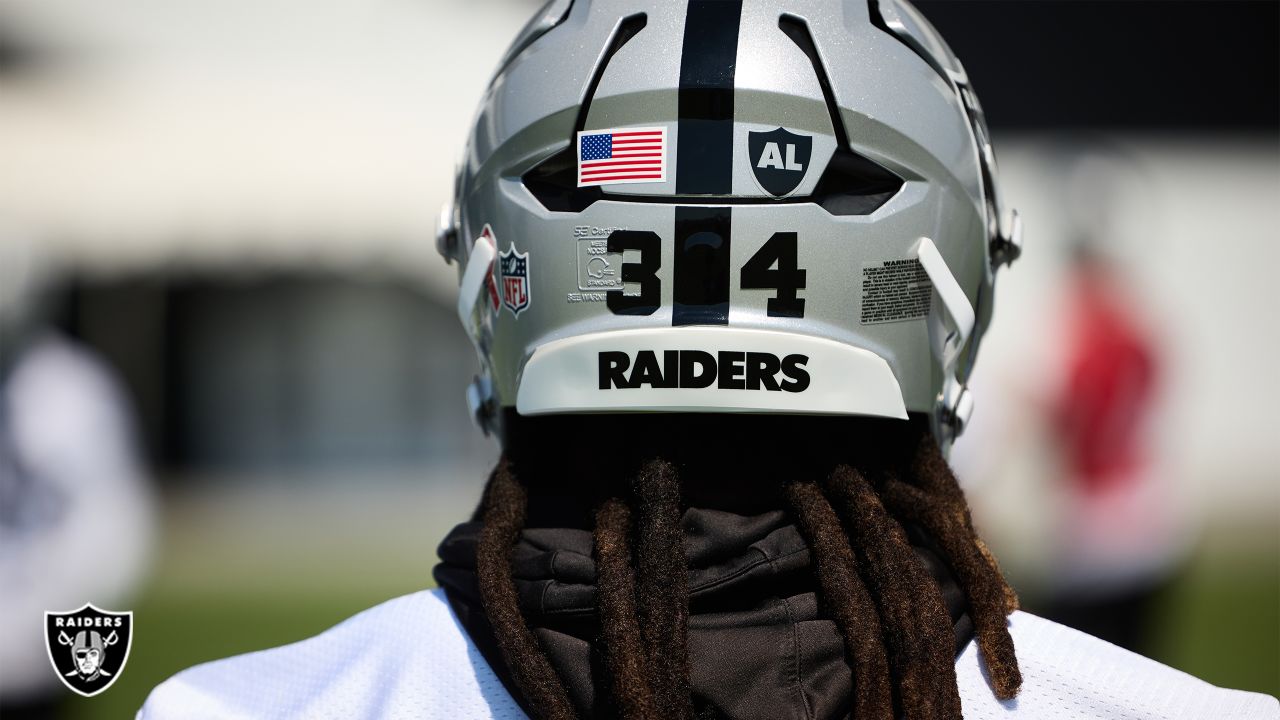 Las Vegas Raiders center Andre James (68) against the Indianapolis Colts  during the first half of an NFL football game, Sunday, Nov 13, 2022, in Las  Vegas. (AP Photo/Rick Scuteri Stock Photo - Alamy