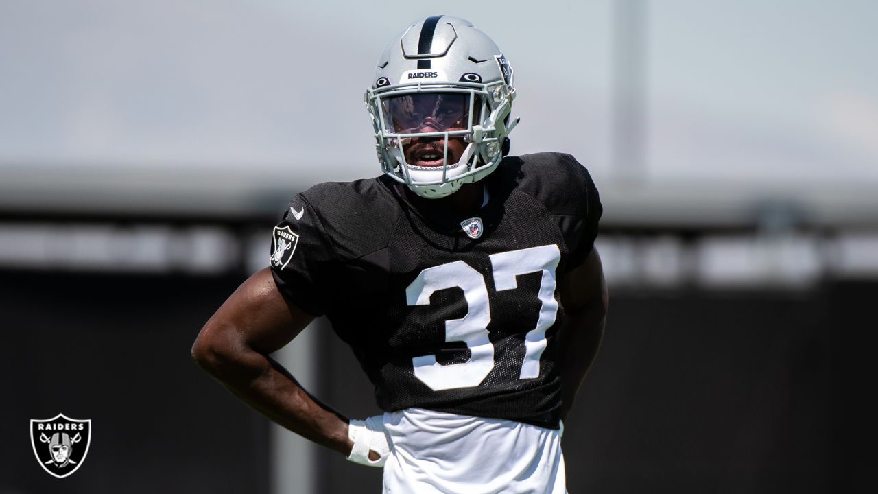 Las Vegas Raiders CB Nate Hobbs making a solid start to NFL career - Sports  Illustrated Las Vegas Raiders News, Analysis and More