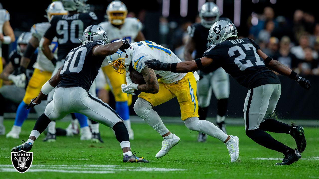 Las Vegas Raiders shut down Chargers in dominant 27-20 win