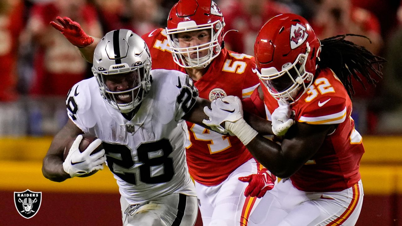 Raiders vs. Chiefs Player Prop Bets and Odds: Patrick Mahomes, Davante  Adams, Josh Jacobs 